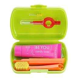 Abbildung: Curaprox Travel-Set grün 1 St PZN 17907135