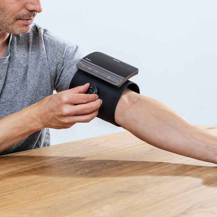 Beurer BM81 Oberarm Blutdruckmessgerät Easylock BT - 4